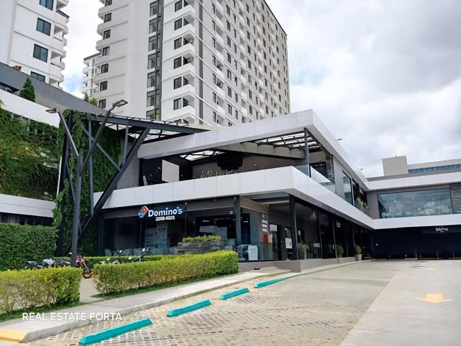 207 m² restaurant space at Maderos Plaza