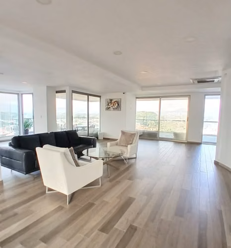 2BR condo at Torres del Valle, Colonia Jardines del Valle