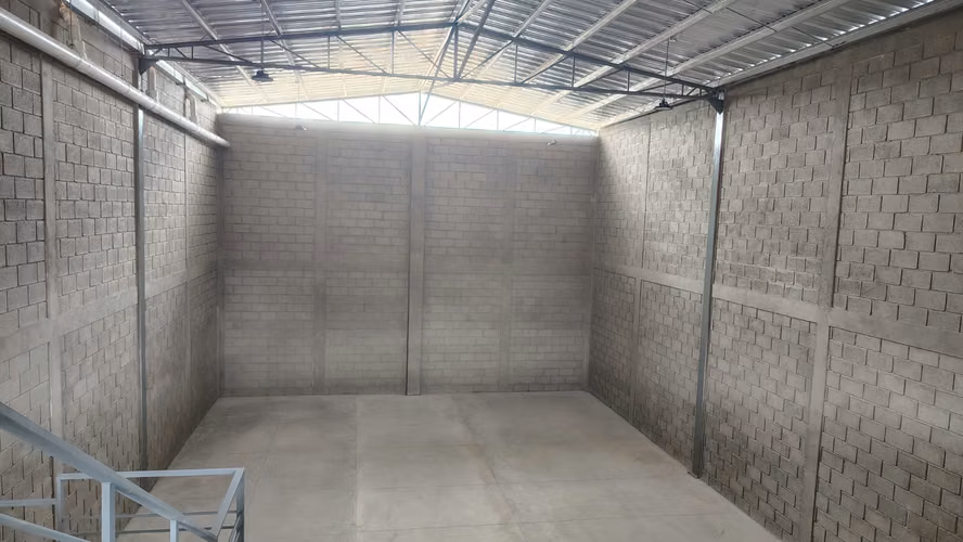 528 m² office-warehouse near UNITEC — photo 4