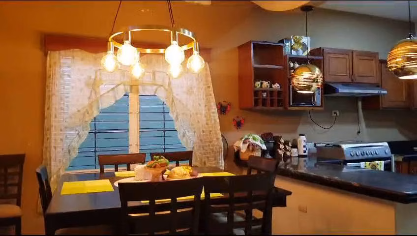 4BR two-story house with generator in Montefresco Este — photo 3