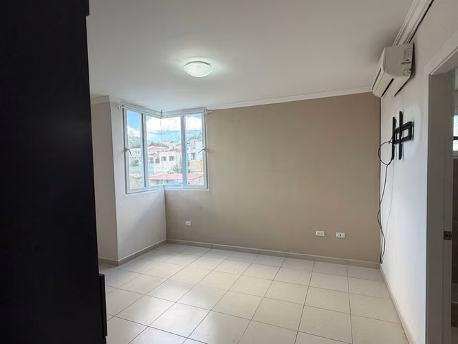 2BR apartment at Torre Almendros, Residencial El Sauce — foto 2
