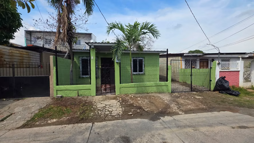 3BR starter house in Colonia Montefresco Oeste