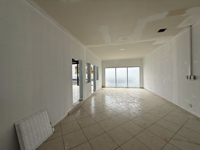 200 m² office in Lomas del Guijarro — photo 5
