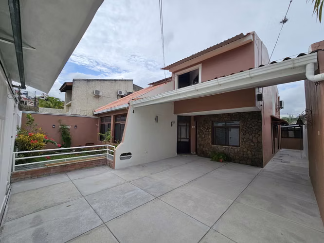 4BR house in Colonia Elvel