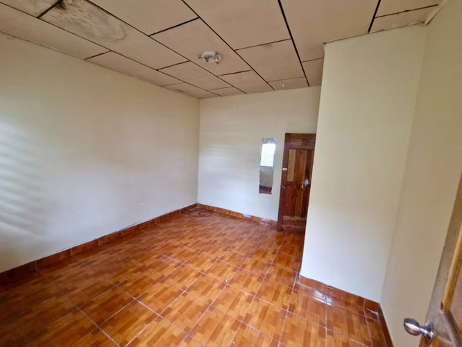 Budget 5BR two-level house in Col. El Pedregal — photo 4