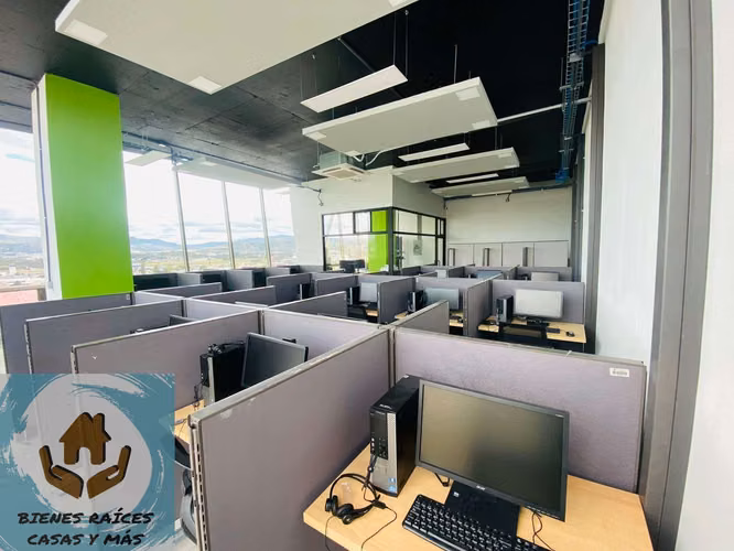 105 m² office suite in Torre Ventu — foto 2