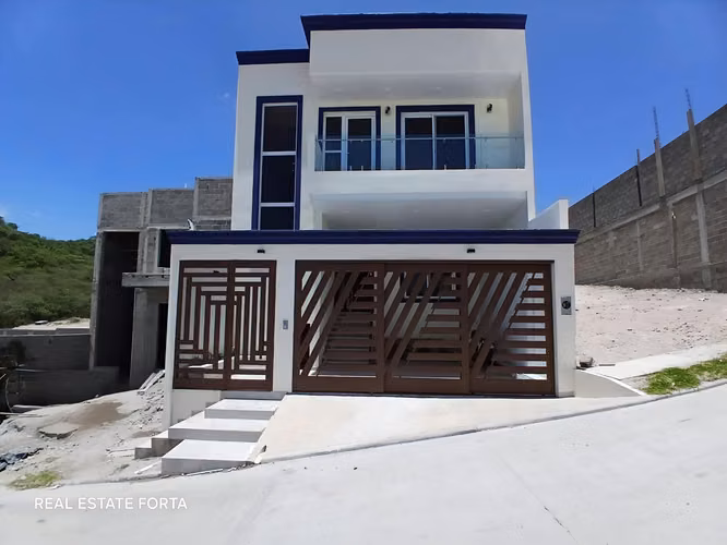 New 3BR house in Res. El Sauce, Villa Los Napoleones