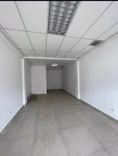 32 m² retail unit in Plaza Mia, Colonia Zerón — foto 3
