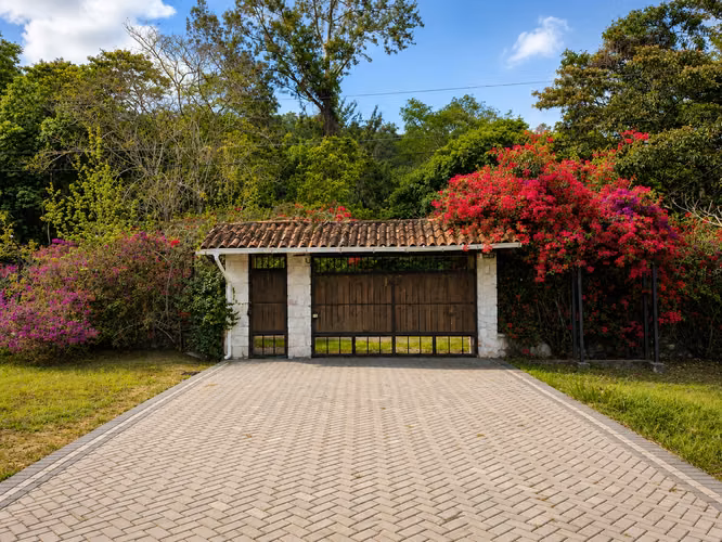 4BR country house on 1,848 m² lot near Tatumbla — photo 3
